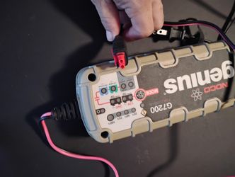 NOCO Genius G7200 BATTERY CHARGER