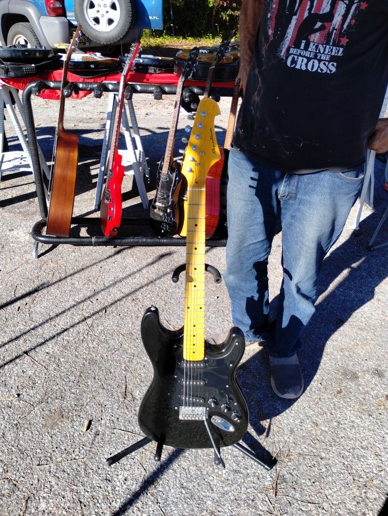 Spectrum Electric Guitar Excellent Condition Professional Setup