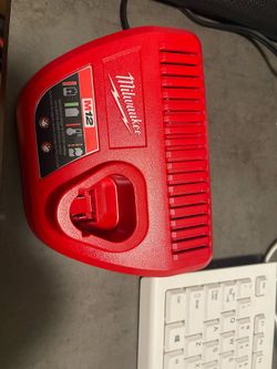 M12 charger