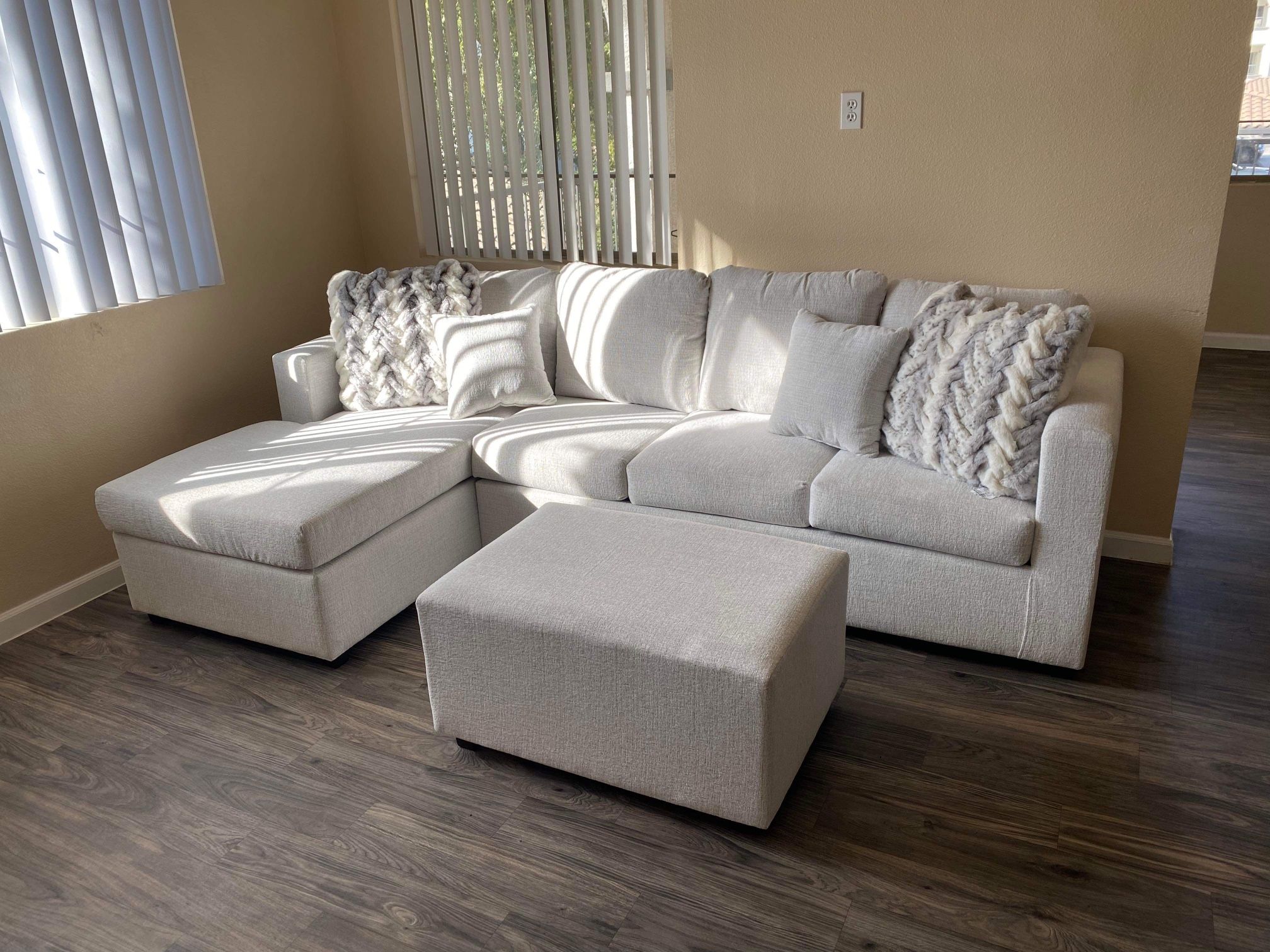 Brand New White Greyish Sectional With Free Ottoman