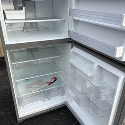 NEW 21.3 Cubic Feet Stainless Steel Refrigerator 