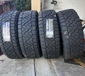 35x12.50r17 nitton recon grappler