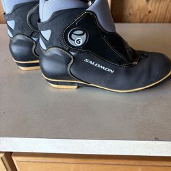 Salomon Cross Country Ski Boots Men Seize 9.5