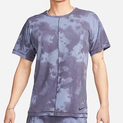 Nike Yoga Top Dri-FIT Allover Print Short Sleeve Gridiron Men’s sz XXL NEW!