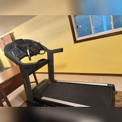 Horizon 7.8 AT Motorized Treadmill - Very Good - 2020 - Chicago, IL