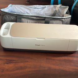 Cricut maker With Carry Case And Tools
