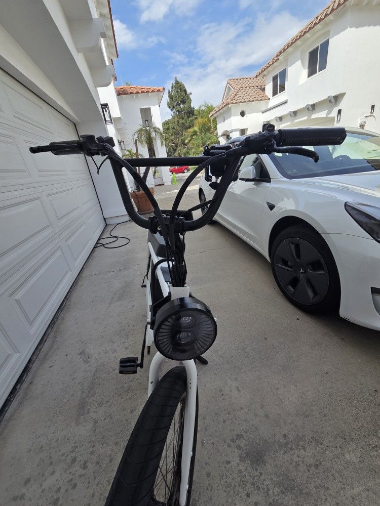 Electric Bike Company Model J (Sold with lock & charger)