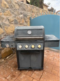 Pro Series 4 Burner Propane Gas Grill with Cover
