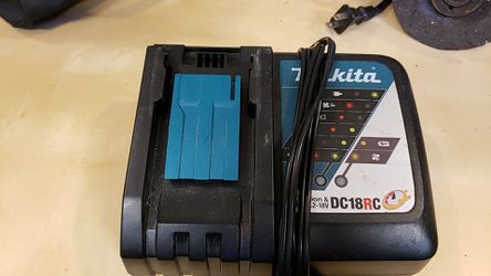 Makita dc18rc battery charger very little use tool drill saw impact