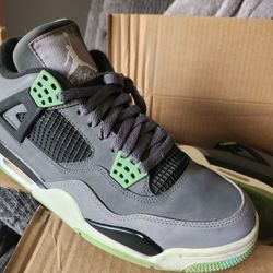 Jordan IV Green Glow