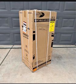 Whynter 9,500 BTU Portable Air Conditioner Cools 500 Sq. Ft. with Dehumidifier, Remote, and Filter i