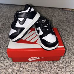 Kids Nike Shoes Size 4