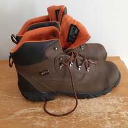 Euc- Hytest Leather Steel Toe Waterproof Work Boots
