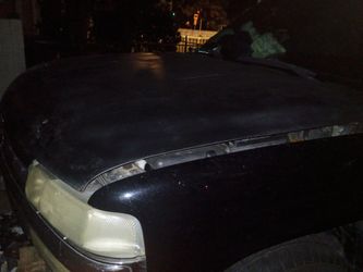 Hood 2001 Chevy Silverado
