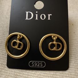 Design Earrings 