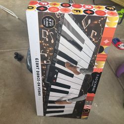 Giant Dance On Piano