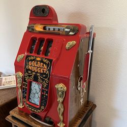 Antique Golden Nugget Slot