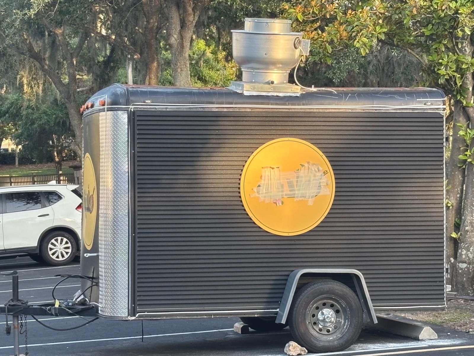 Fully Equipped Food Truck – Turnkey Business – Ready to Roll!