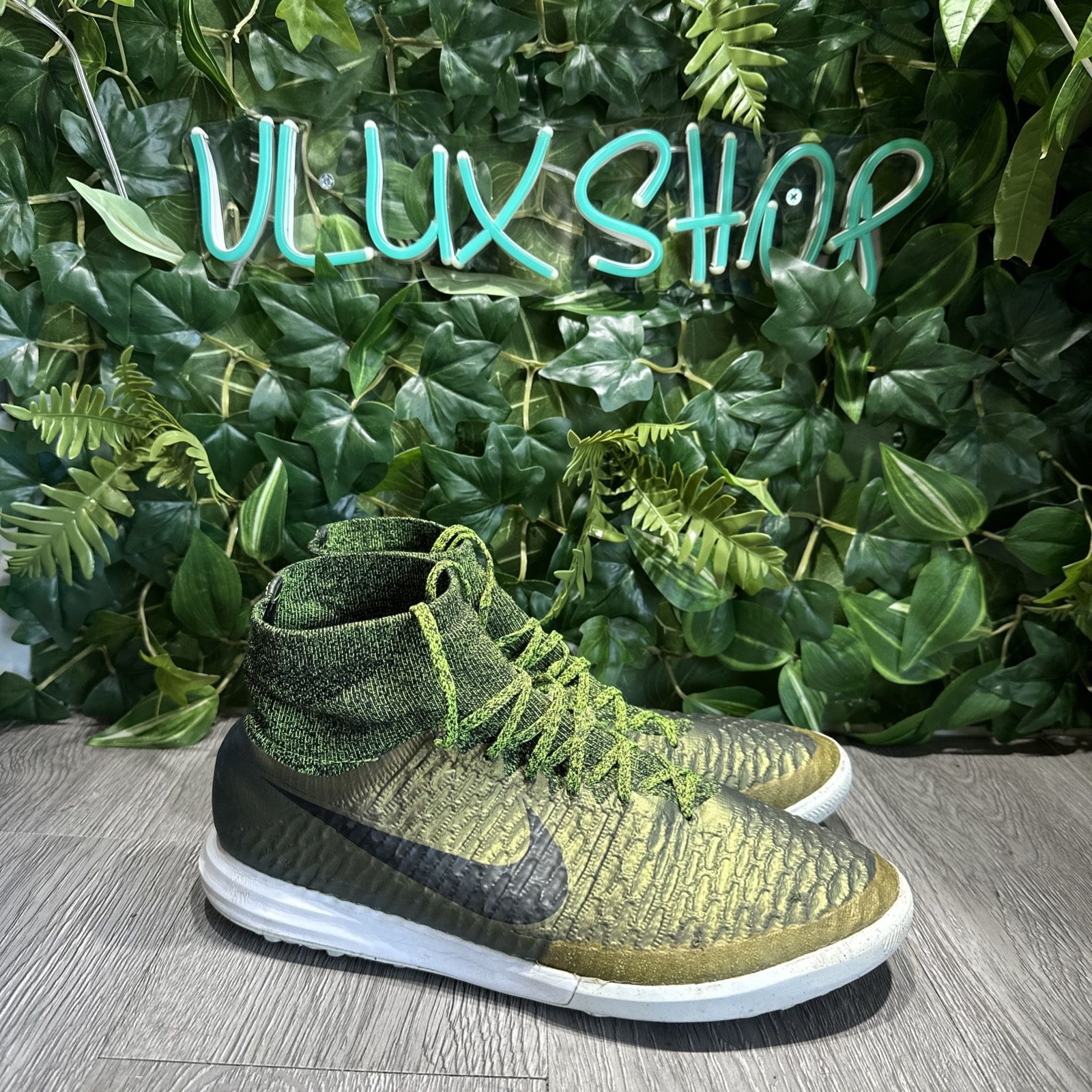 Nike MagistaX Proximo TF 718359-301 Elite Green boots Size 10.5