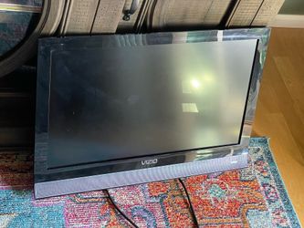 26 in Vizio with remote