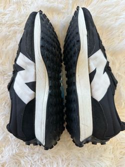 New Balance Classics 327 Women’s Size 9