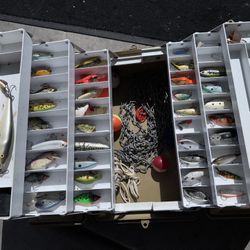 FISHING 🎣 STUFF FOR SALE BY PC ONLY PRICES STARTING AT $1 