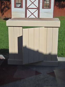 Fish tank stand