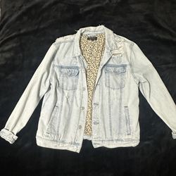 Denim Jacket With Cheetah Print Inside Size Large