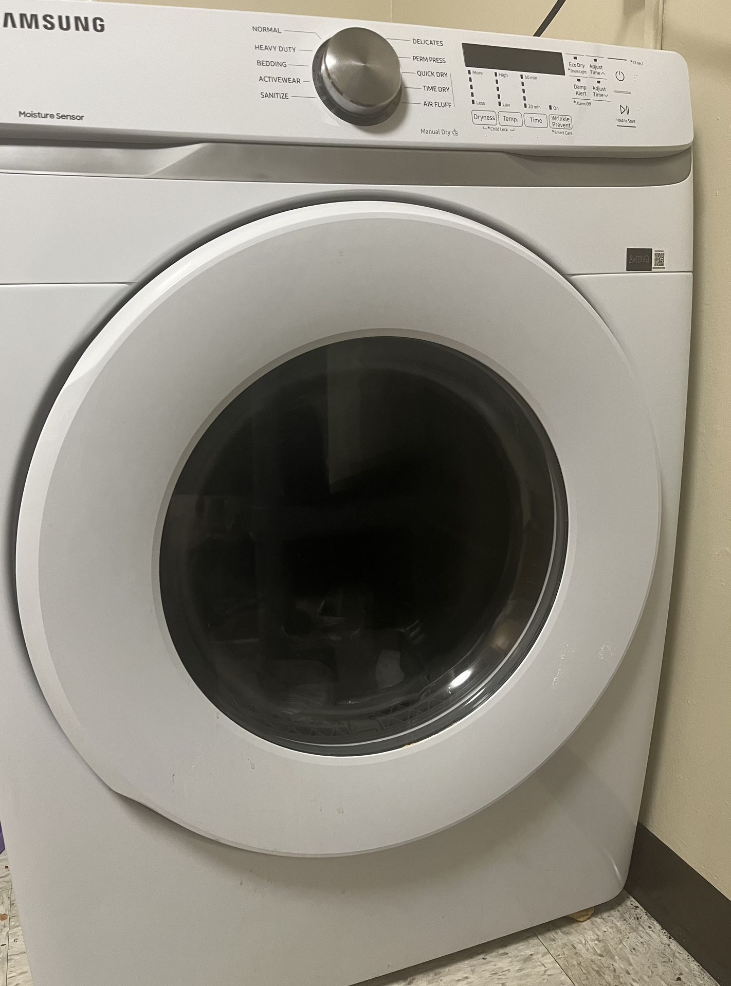 Brand New Samsung Dryer ( Never Been Used)