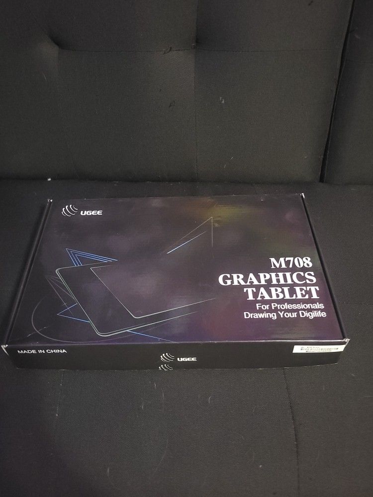 UGEE M708 Graphics Tablet