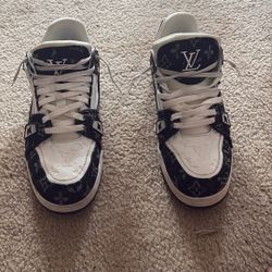 Louis Vuitton Sneakers 