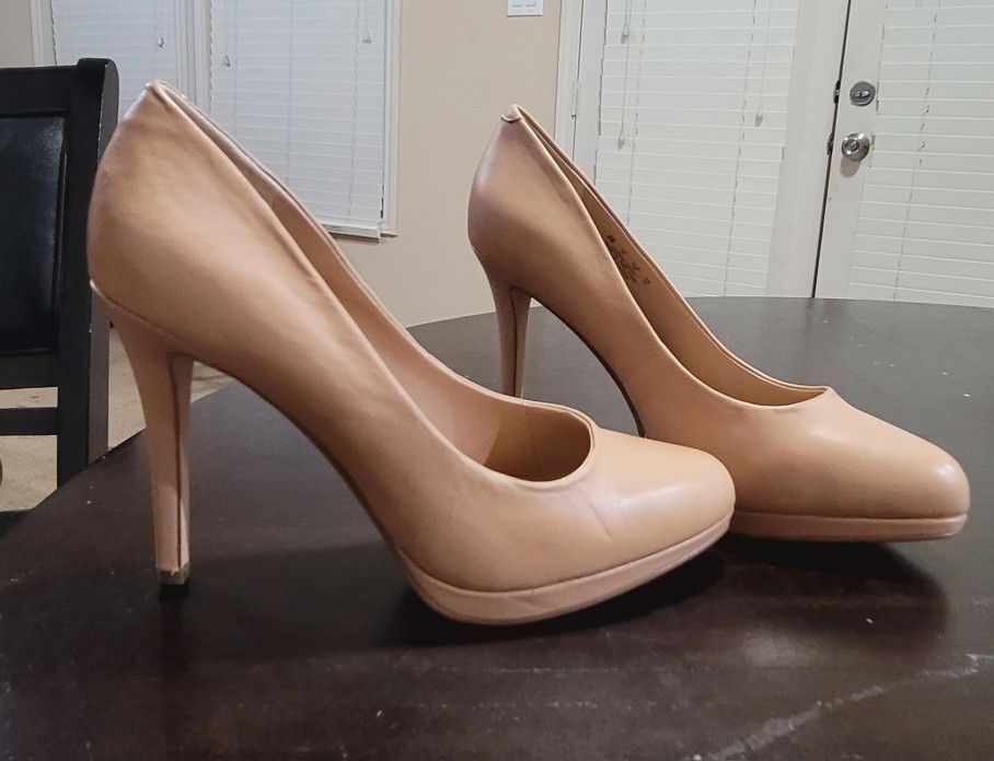 Bleecker & Bond Shoes Bleecker & Bond Celeste Platform Pump, Nude Size 9