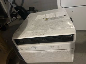 Like new Toshiba air conditioner