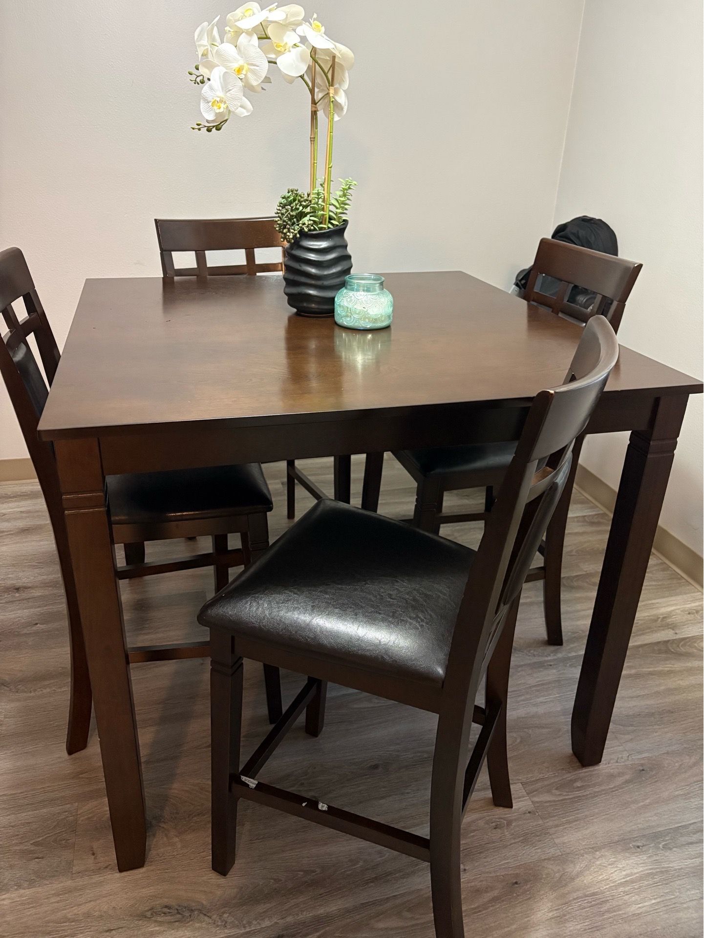 Dinning table
