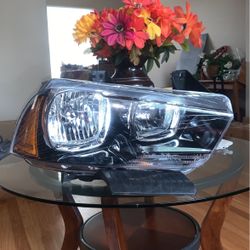 2014 Dodge charger passenger Headlamp 