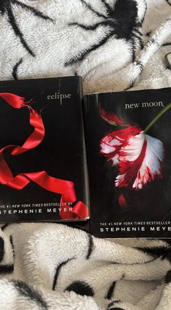 Twilight Books Eclipse And New Moon