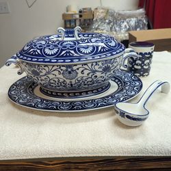 vintage Bombay Company blue and white porcelain soup tureen set