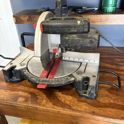 Craftsman Saw With Laser Trac