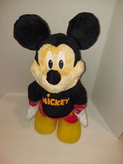 Dancing and singing mickey