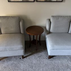 Thomasville Arlo 3-piece Fabric Chair & Accent Table Set