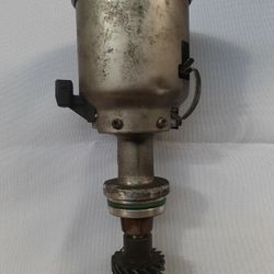 Distributor