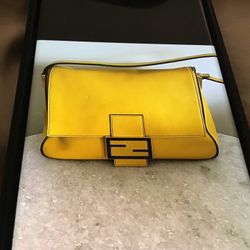 FENDI BAGUETTE
