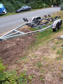 EZ Loader Dual Axle Boat Trailer