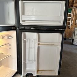 Black & Decker Mini Fridge 