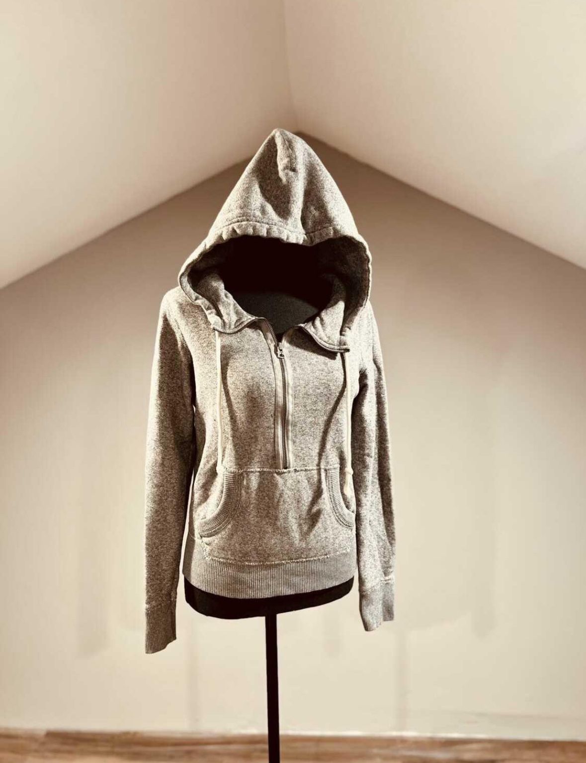Small Gray American Eagle Hoodie