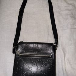 “Jumbo G” Gucci Cross Bag