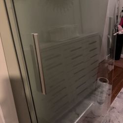 Shower Doors - Hanging