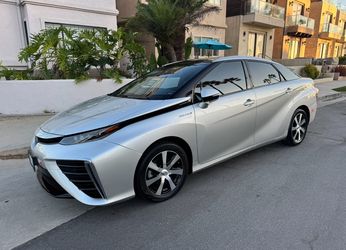 2017 TOYOTA MIRAI
