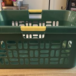 Sterilite 26 Inch Laundry Basket 