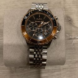 Michael Kors Men's Chronograph Bayville Stainless Steel Bracelet Watch 44mm ) MK MICHAEL KORS